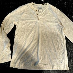 Men’s Long Sleeve Cream Shirt (M)
